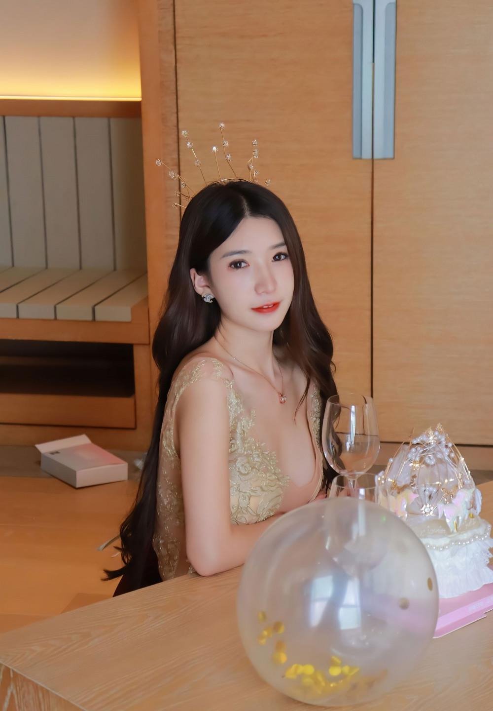 Ů�Ӻ�̲���������赸