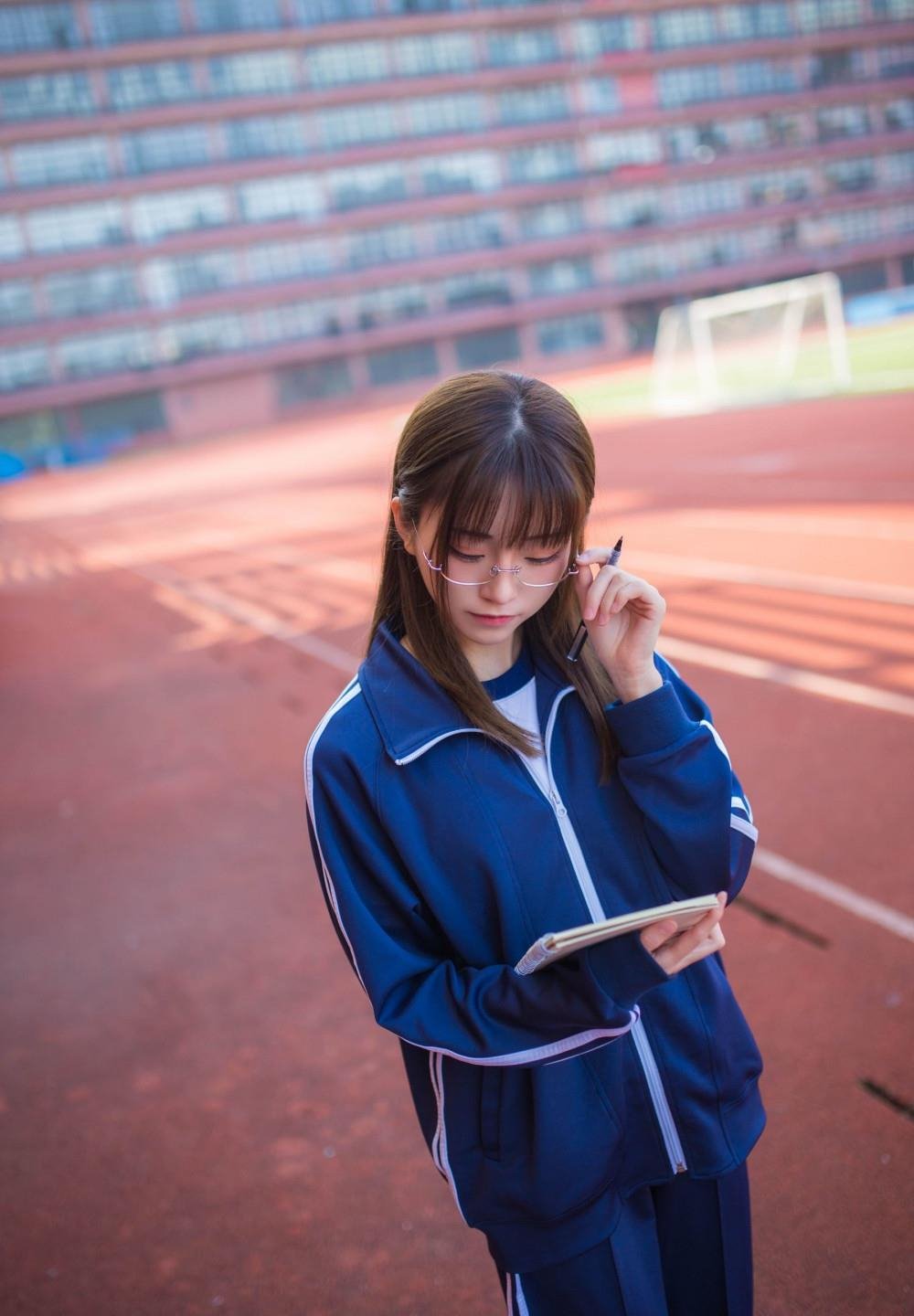 ���޷���